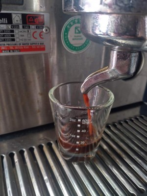 NuovaSimonelli-eerste-espresso_01.jpg