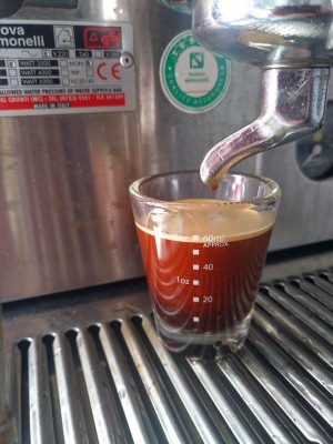 NuovaSimonelli-eerste-espresso_02.jpg